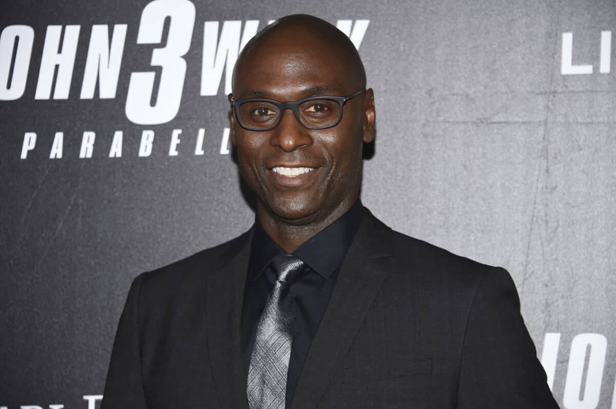 Fãs e famosos se despedem do astro Lance Reddick